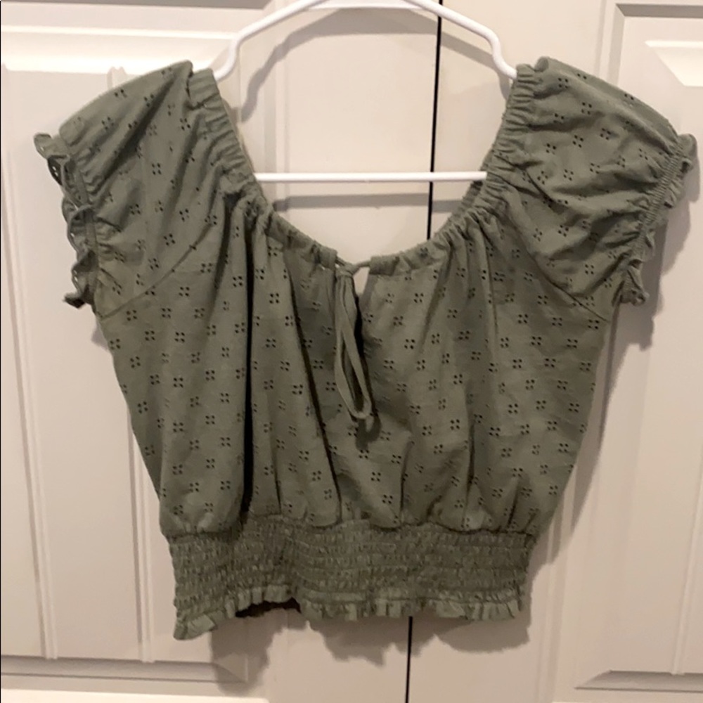 Green aeropostal shirt